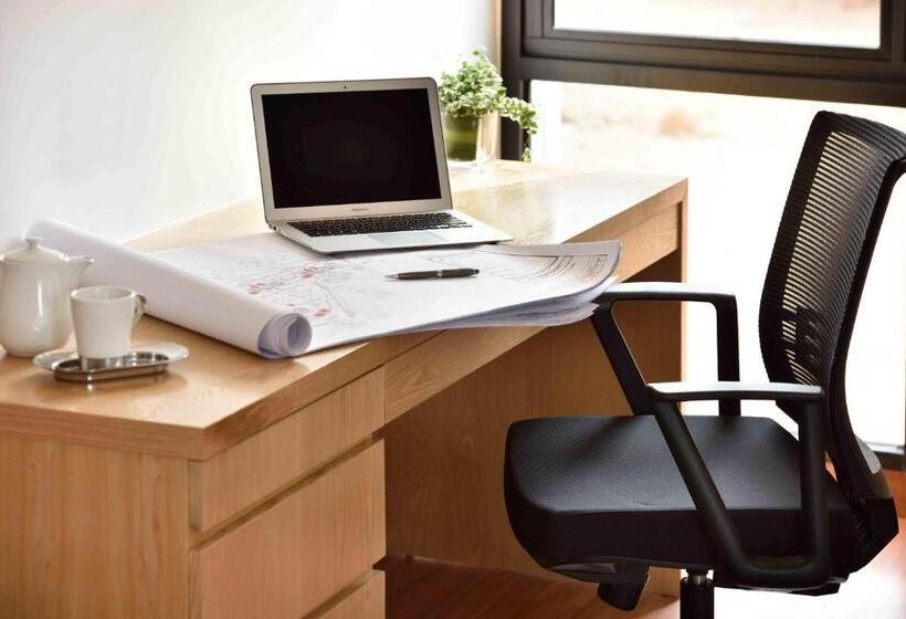 בית מלון כפרי Lakeview Terrace Resort Pengerang