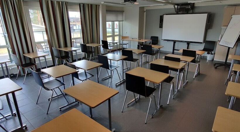 فندق Li Pyöreä Torni