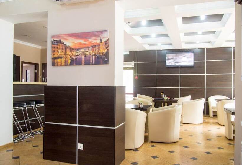 هتل Marton Rokossovskogo