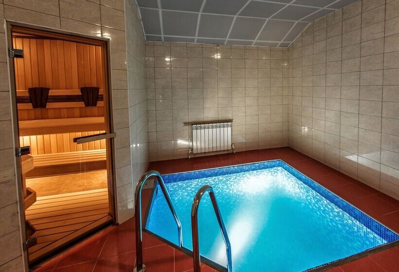 هتل Marton Rokossovskogo