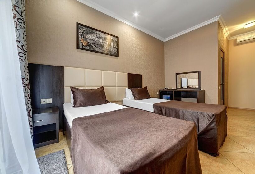 هتل Marton Rokossovskogo