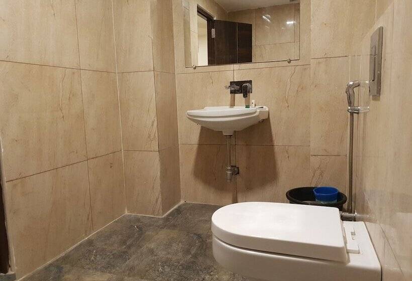 Отель Mittal Avenue & Paradise