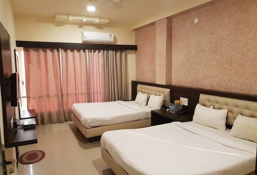 Отель Mittal Avenue & Paradise