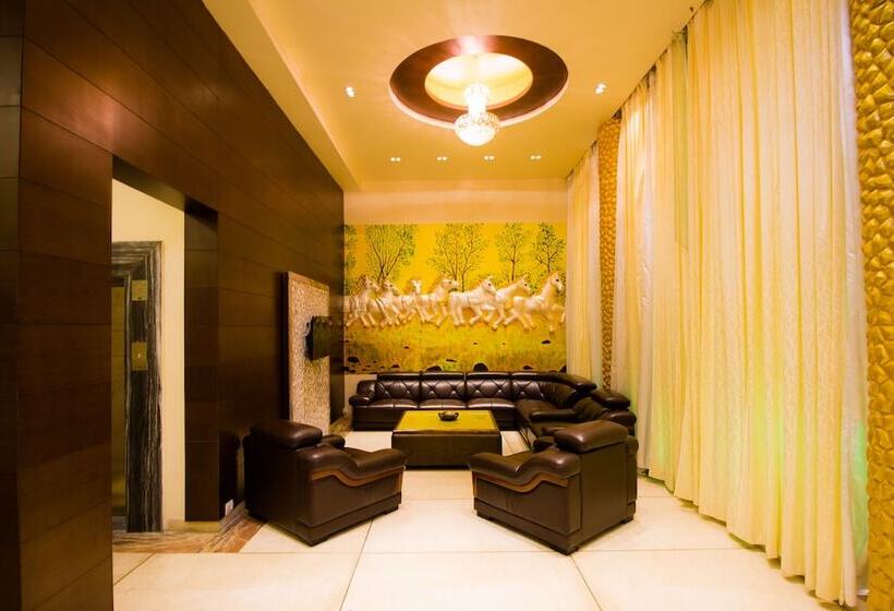 Отель Mittal Avenue & Paradise