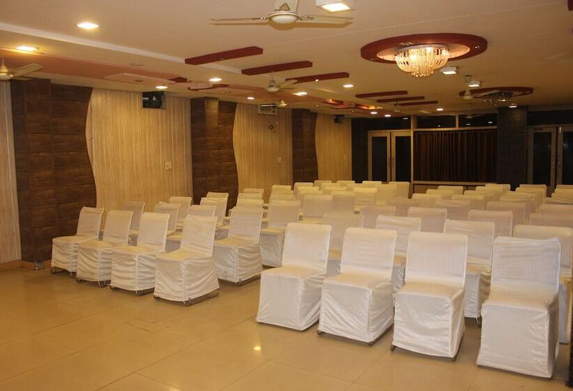 Отель Muskan Palace