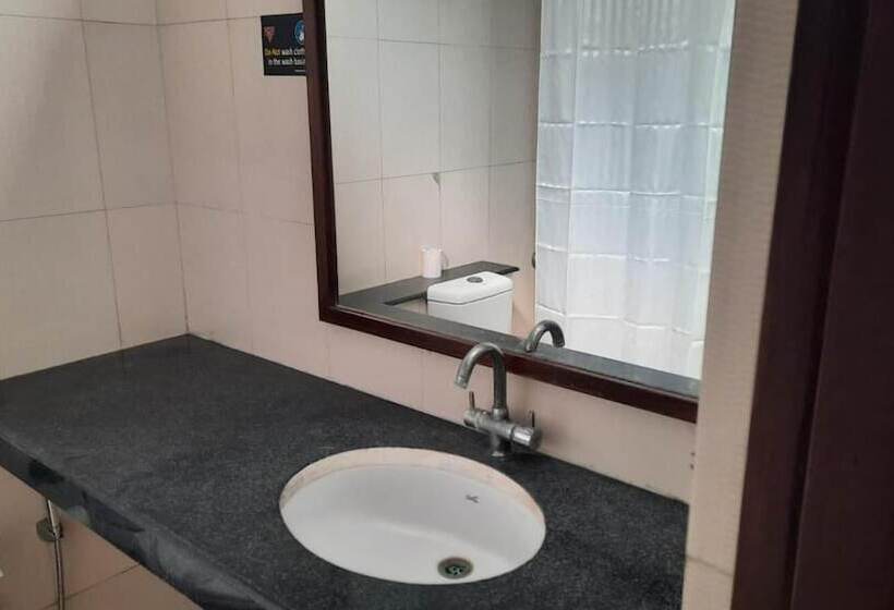 Отель New Delhi Ymca Tourist Hostel