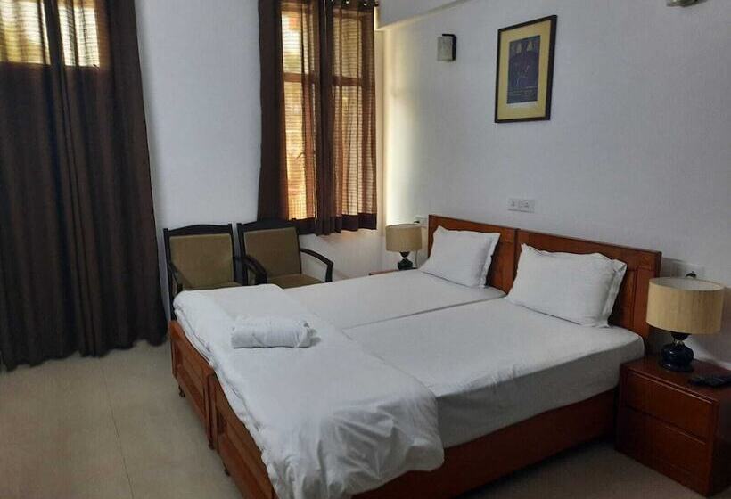 Отель New Delhi Ymca Tourist Hostel