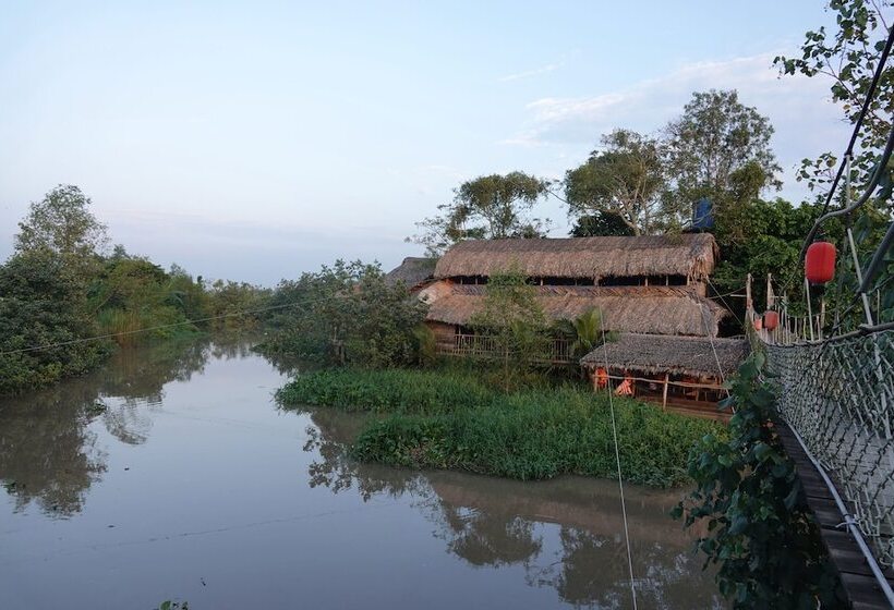 هتل Nguyen Shack Can Tho