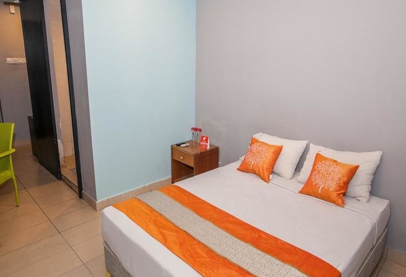 ホテル Oyo Rooms Center Point Mall