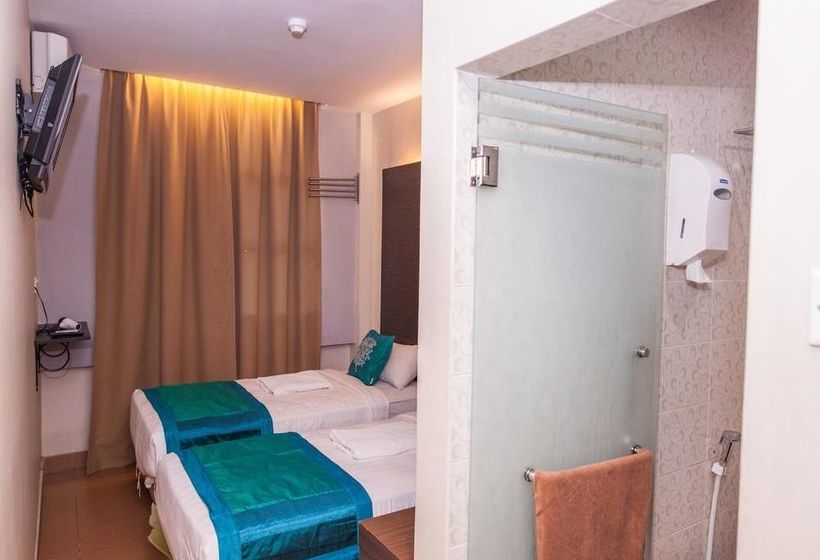 ホテル Oyo Rooms Center Point Mall