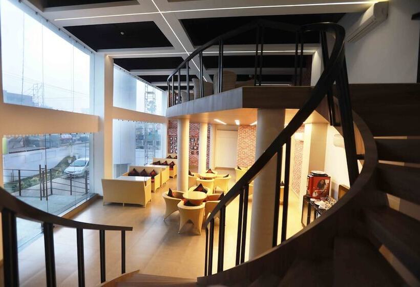 בית מלון כפרי Patliputra Continental