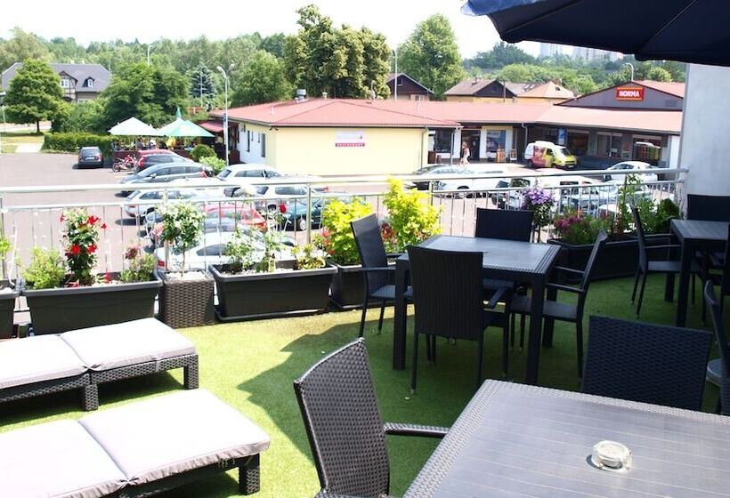 Отель Pension Village