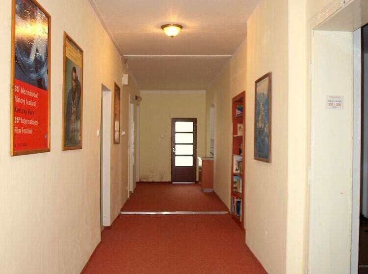 Отель Pension Village