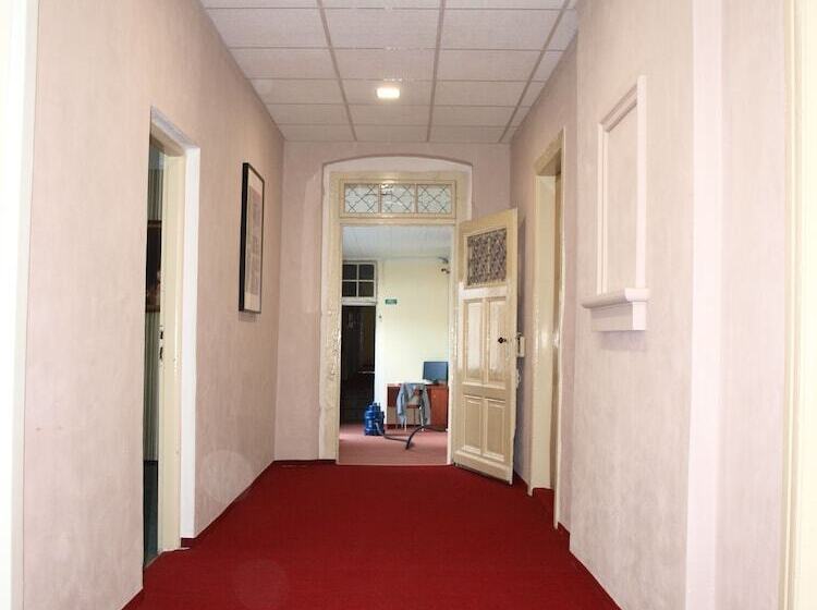 Отель Pension Village