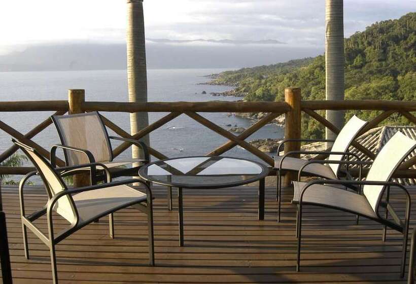 ホテル Pousada Singuitta Ilhabela