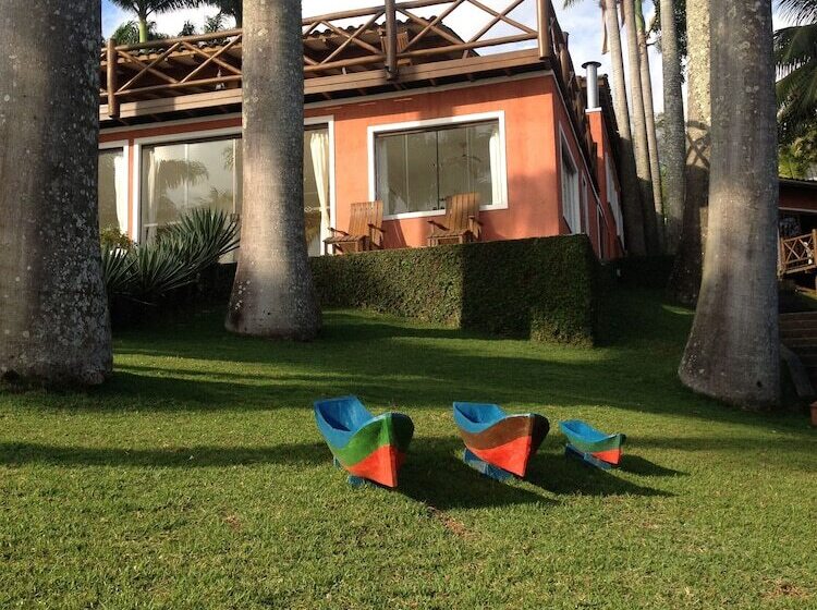 ホテル Pousada Singuitta Ilhabela