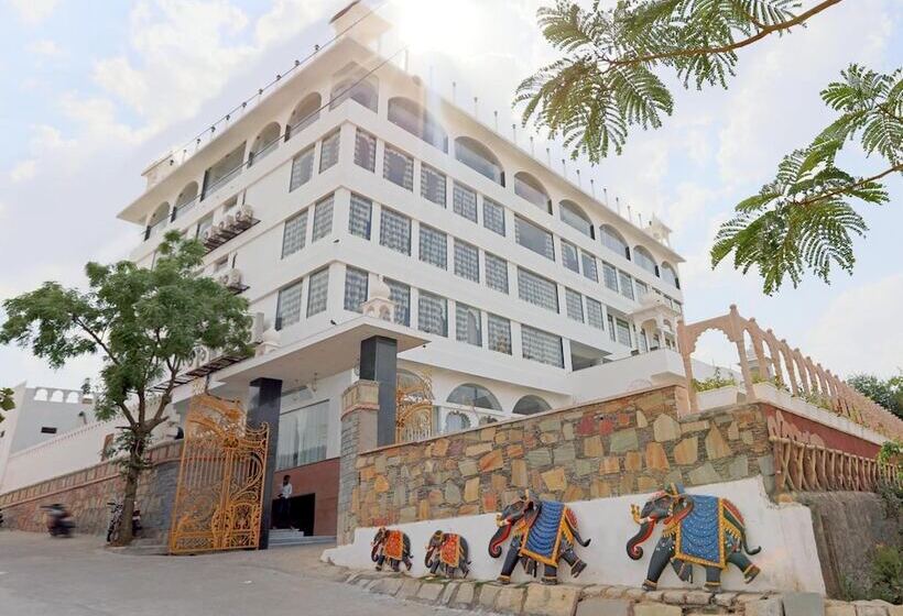 هتل Regenta Central Mewargarh, Near Biological Park