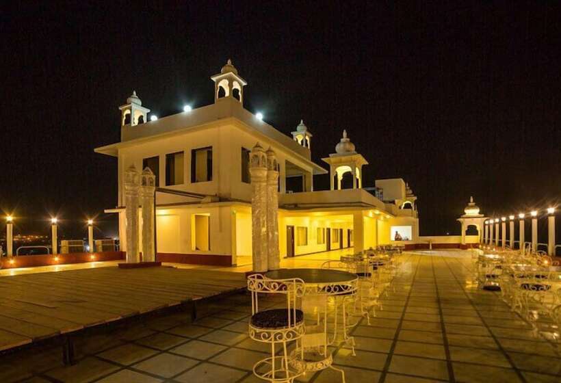 هتل Regenta Central Mewargarh, Near Biological Park