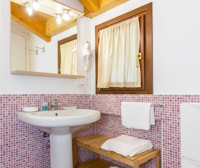 בית מלון כפרי Residence Rta La Rosa Delle Dolomiti