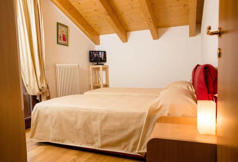 فندق Residence Rta La Rosa Delle Dolomiti