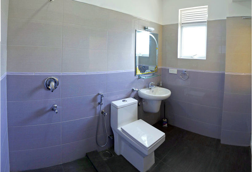 בית מלון כפרי Ronaka Airport Transit