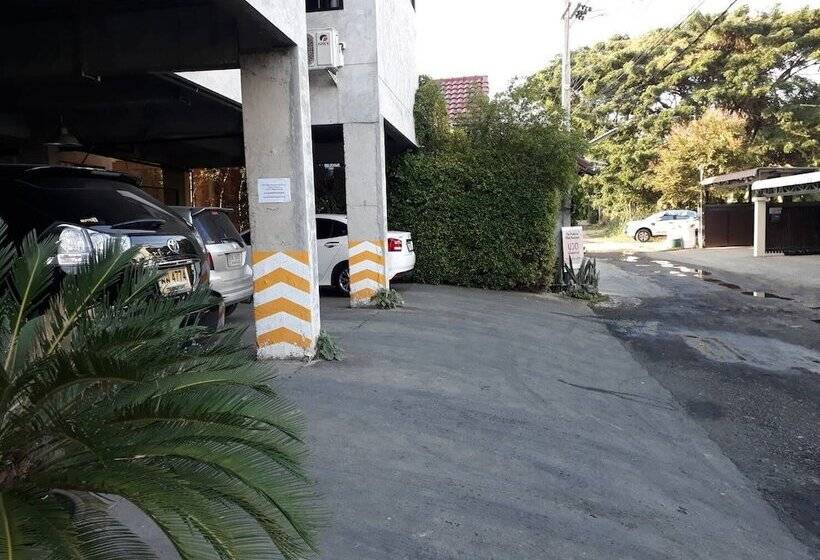 فندق Rumpai Loft Habitat