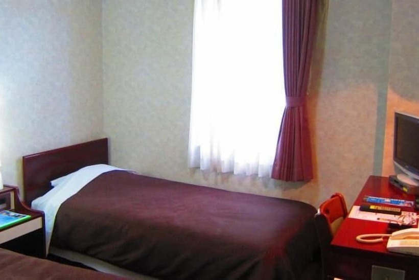 בית מלון כפרי Select Inn Yonezawa