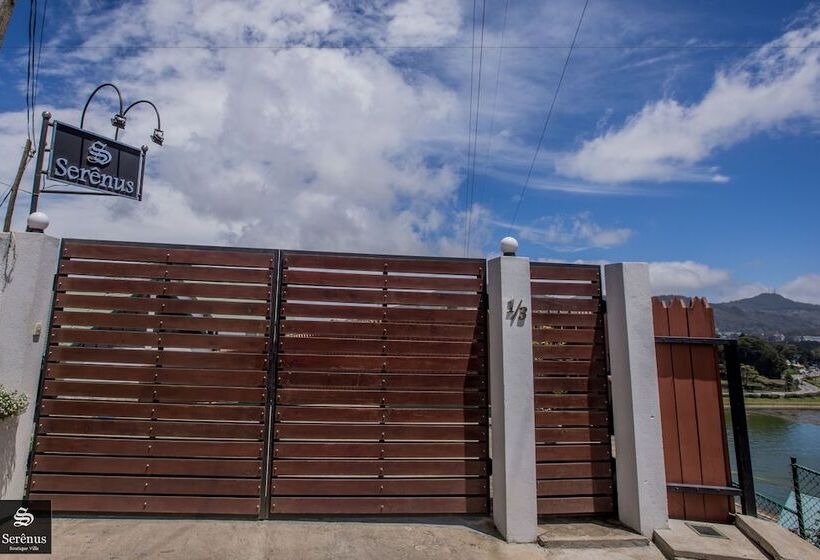 호텔 Serenus Boutique Villa