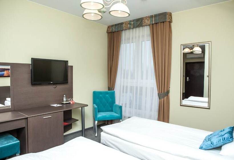 هتل Sokołowska Airport Modlin