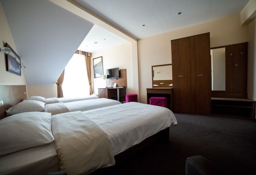 هتل Sokołowska Airport Modlin