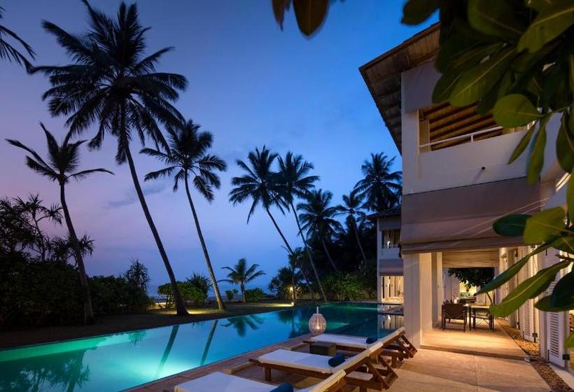 Sri Villas