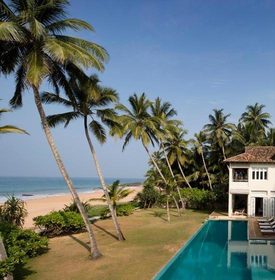 Sri Villas