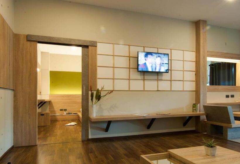 فندق The Zenith Residence