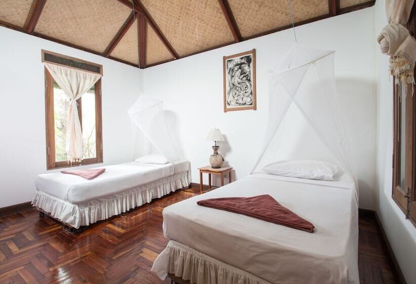 Отель Tropical Garden Bungalow