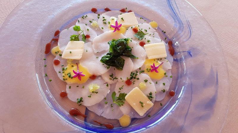 Isulella Hotel & Restaurant