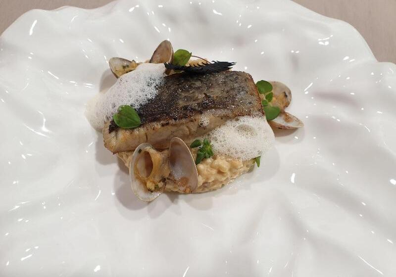 Isulella Hotel & Restaurant