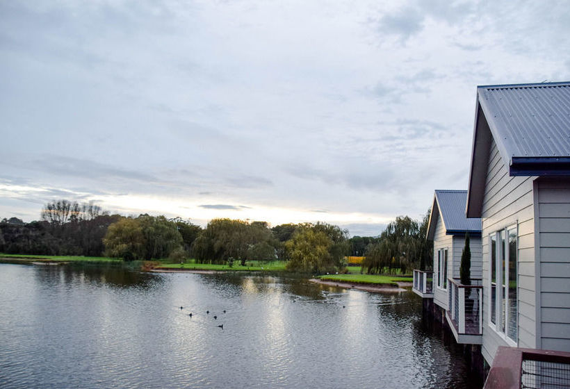 Lakeside Villas At Crittenden Estate