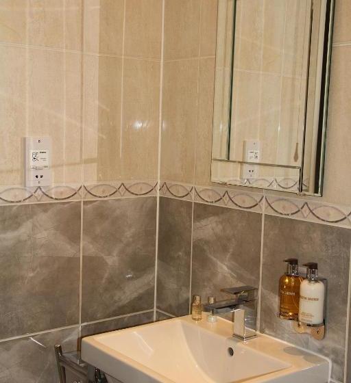 Linden Bed & Breakfast