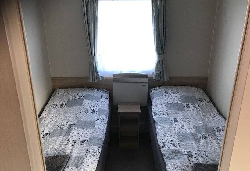 Lækjarkot Rooms And Cottages With Kitchen