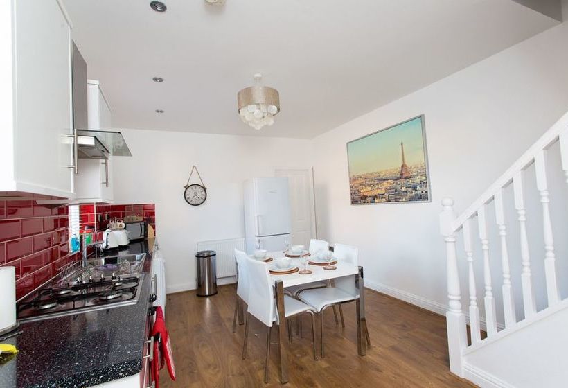 Luxurious Serviced Apartments