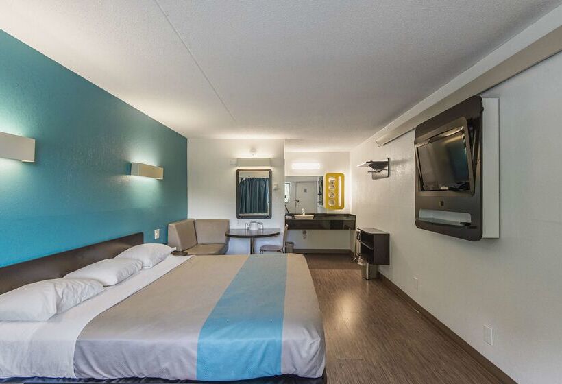 Motel 6 Overland Park, Ks