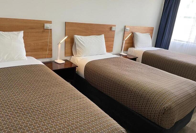 فندق على الطريق Highway Motor Inn Taree