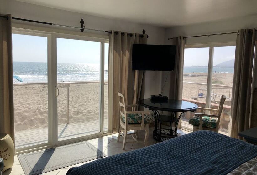 모텔 The Shores Inn