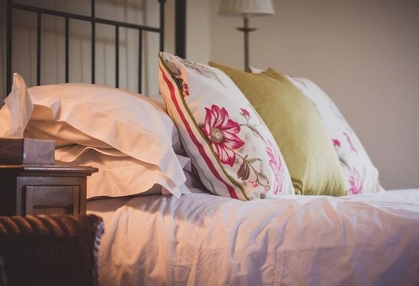 Owl Barn At The Gardens