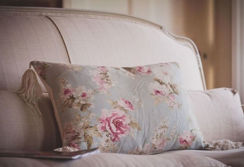 Owl Barn At The Gardens