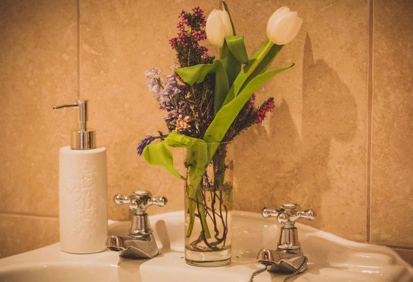 Owl Barn At The Gardens