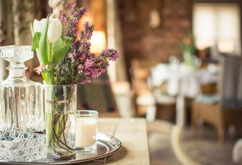 Owl Barn At The Gardens