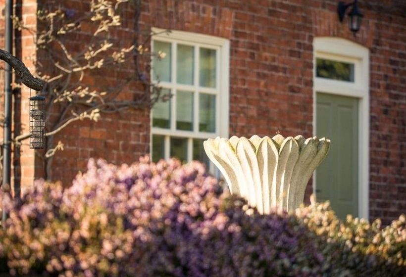 Owl Barn At The Gardens