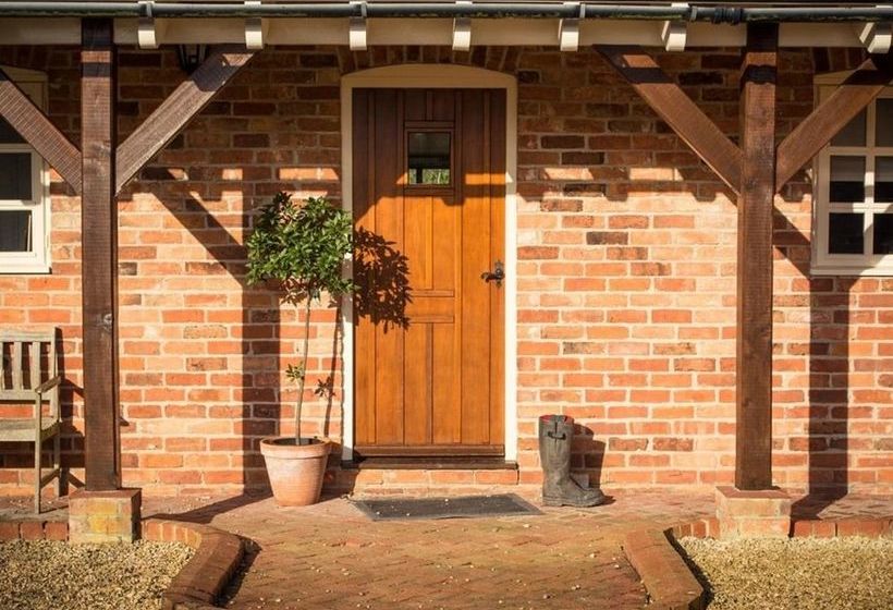 Owl Barn At The Gardens
