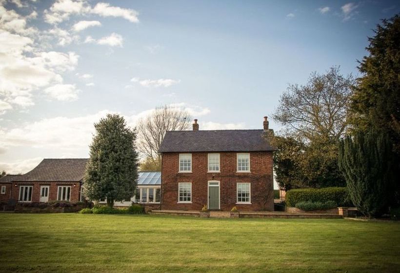 Owl Barn At The Gardens